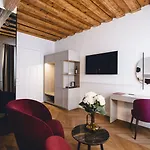 Heritage Szálloda 4*