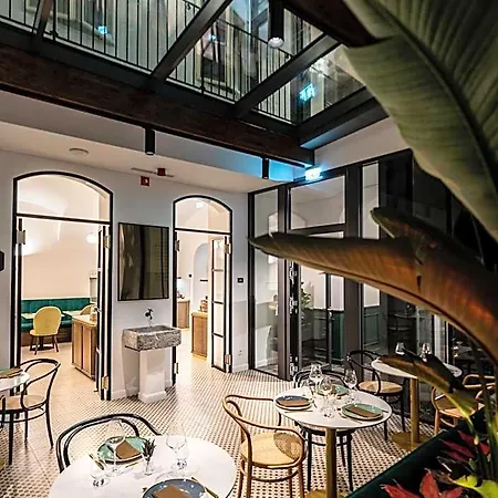 Hotel Heritage
