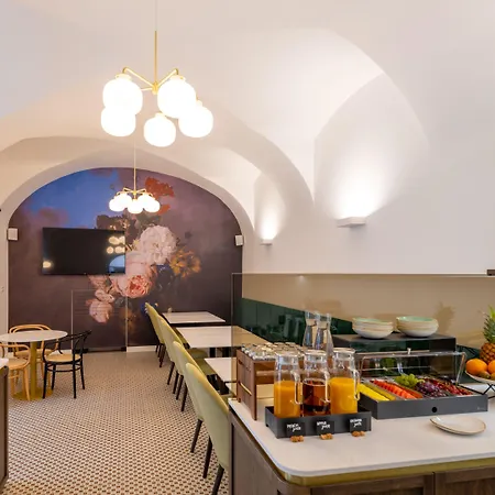 Hotell Heritage 4*