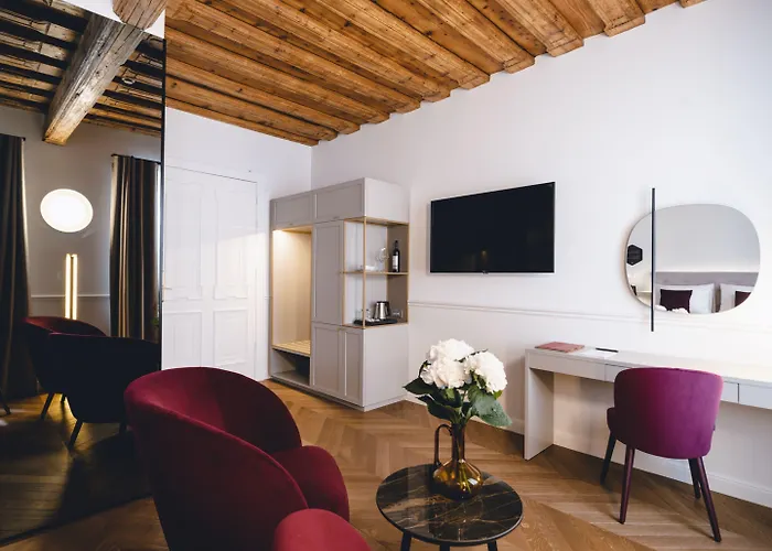 Heritage Szálloda 4*